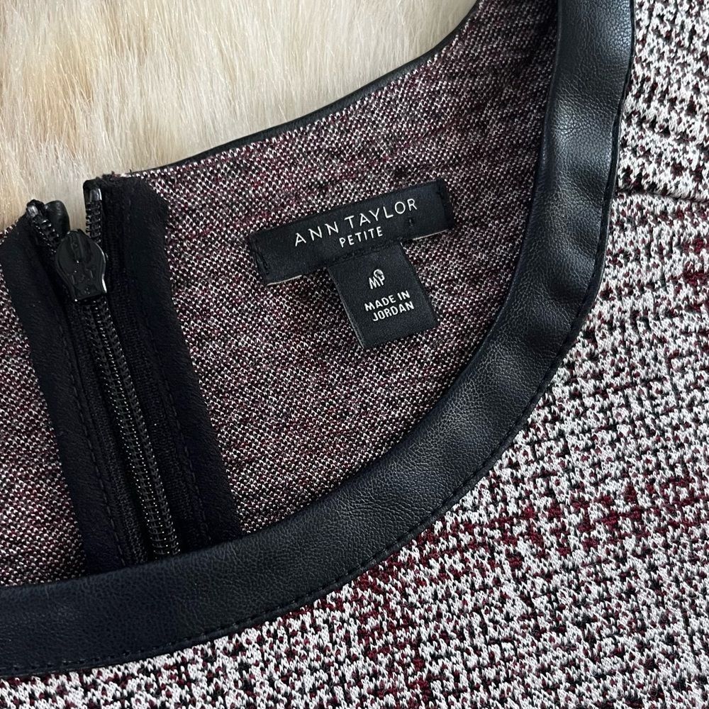 Ann Taylor Petite Plaid Short Sleeve Blouse - Picture 2 of 6